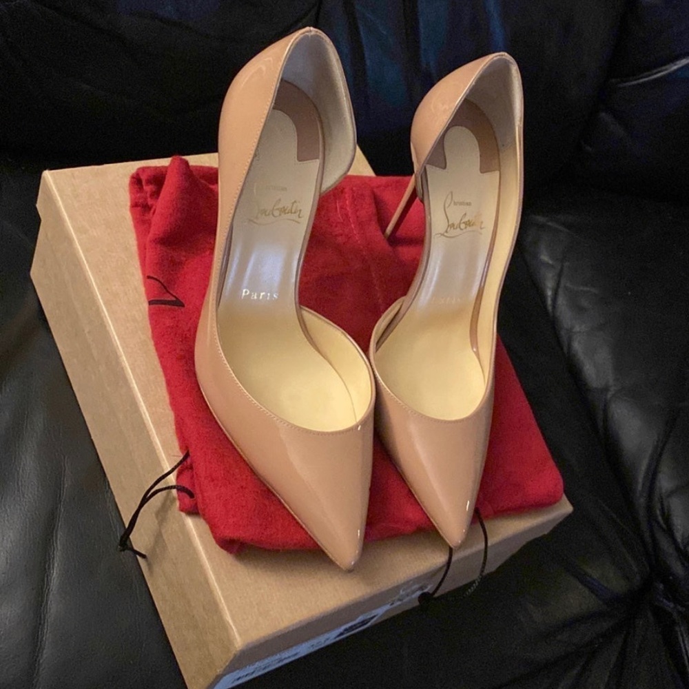 Nude Christian Louboutin